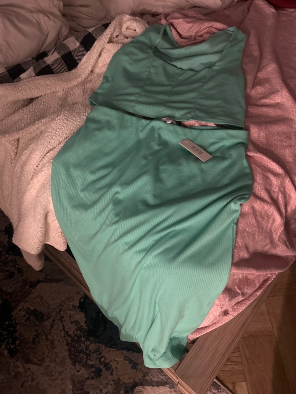 AFRM Green Ribbed Two Piece Outfit - Picture 2 of 2